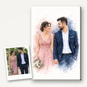 Poza unui cuplu la nuntă, ca polaroid, și tabloul canvas în acuarelă pictat din ea, cu rozul rochiei și albastrul costumului