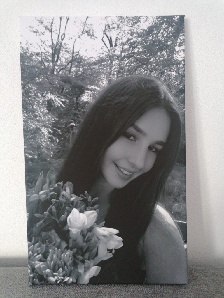 Image #1 from Loredana Osan